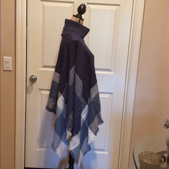 Turtleneck pullover poncho in navy. - Picture 3 of 4